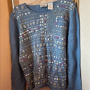 Capacity Women's Sweater with Blue and Cream Pattern